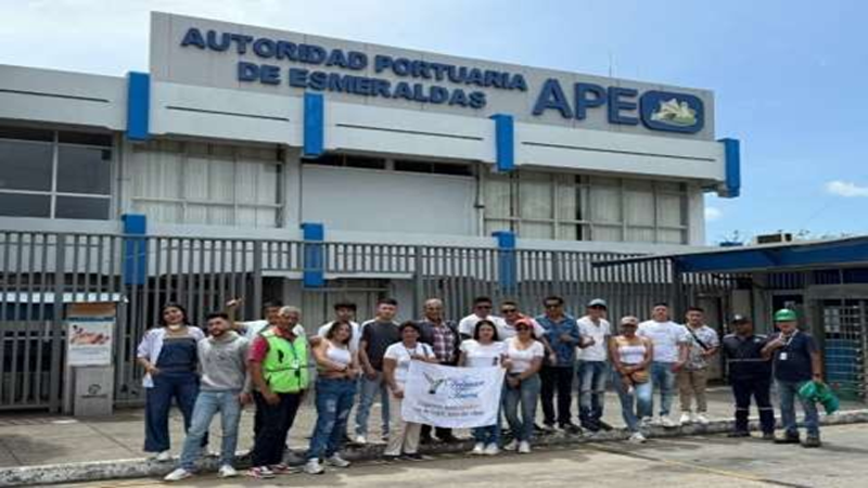 GERENTE DE APE RECIBE A ESTUDIANTES DEL INSTITUTO TÉCNICO DE LA CÁMARA DE COMERCIO DE IPIALES